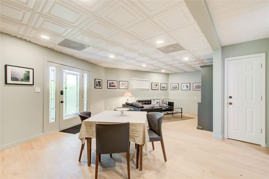 8531 Lake Drive