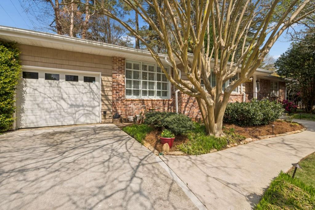 1124 Wild Creek Trail NE