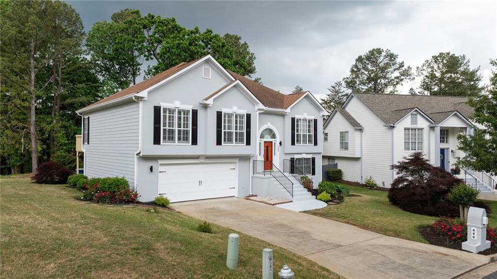 440 Hickory Glen Lane SW