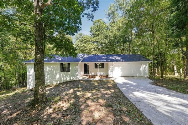 2600 KING GEORGE CT NE, CONYERS, GA 30012 - Image 66cdad2fa020b5072994cf4aa9287e2e/2426182088
