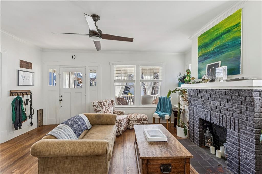 1271 Greenwich Street SW