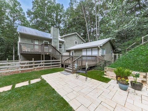 819 Victoria Place Woodstock GA 30189