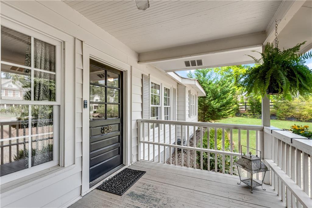 89 Mountain View Road NW