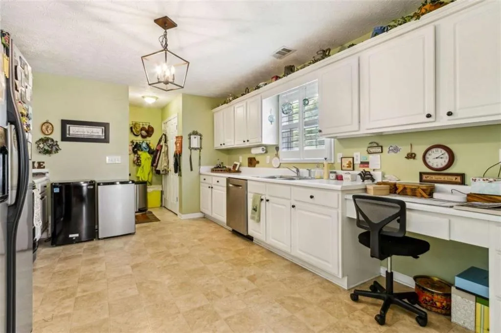 Winder, Georgia 30680, United States, 3 Bedrooms Bedrooms, ,2 BathroomsBathrooms,Residential,Pending,108169