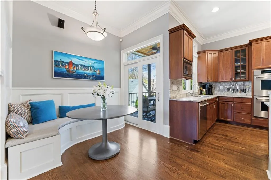 Atlanta, Georgia 30312, United States, 6 Bedrooms Bedrooms, ,7 BathroomsBathrooms,Residential,Active,245909