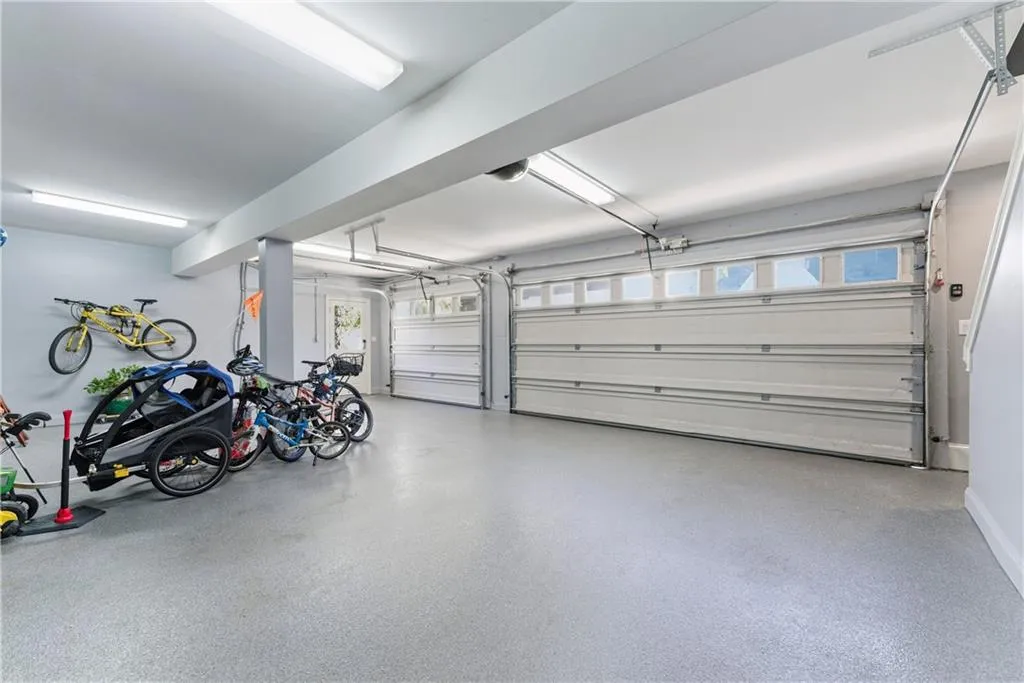 Atlanta, Georgia 30312, United States, 6 Bedrooms Bedrooms, ,7 BathroomsBathrooms,Residential,Active,245909