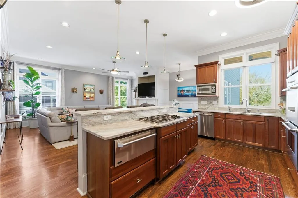 Atlanta, Georgia 30312, United States, 6 Bedrooms Bedrooms, ,7 BathroomsBathrooms,Residential,Active,245909