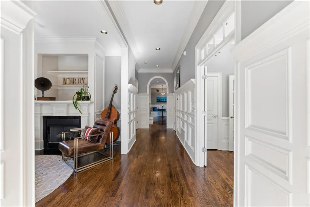 Atlanta, Georgia 30312, United States, 6 Bedrooms Bedrooms, ,7 BathroomsBathrooms,Residential,Active,245909