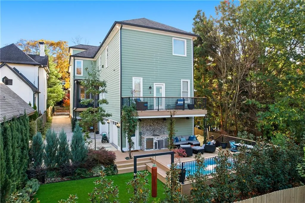 Atlanta, Georgia 30312, United States, 6 Bedrooms Bedrooms, ,7 BathroomsBathrooms,Residential,Active,245909