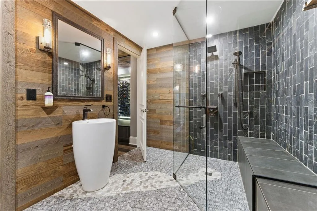 Atlanta, Georgia 30312, United States, 6 Bedrooms Bedrooms, ,7 BathroomsBathrooms,Residential,Active,245909