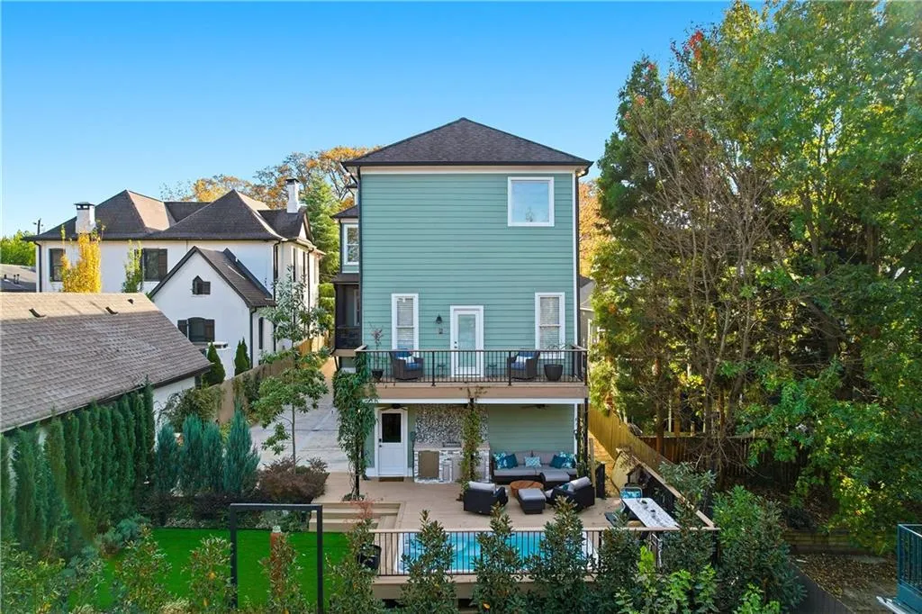 Atlanta, Georgia 30312, United States, 6 Bedrooms Bedrooms, ,7 BathroomsBathrooms,Residential,Active,245909