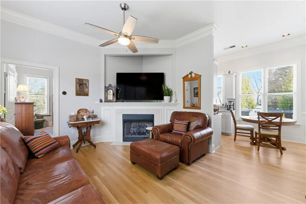 Atlanta, Georgia 30312, United States, 6 Bedrooms Bedrooms, ,7 BathroomsBathrooms,Residential,Active,245909