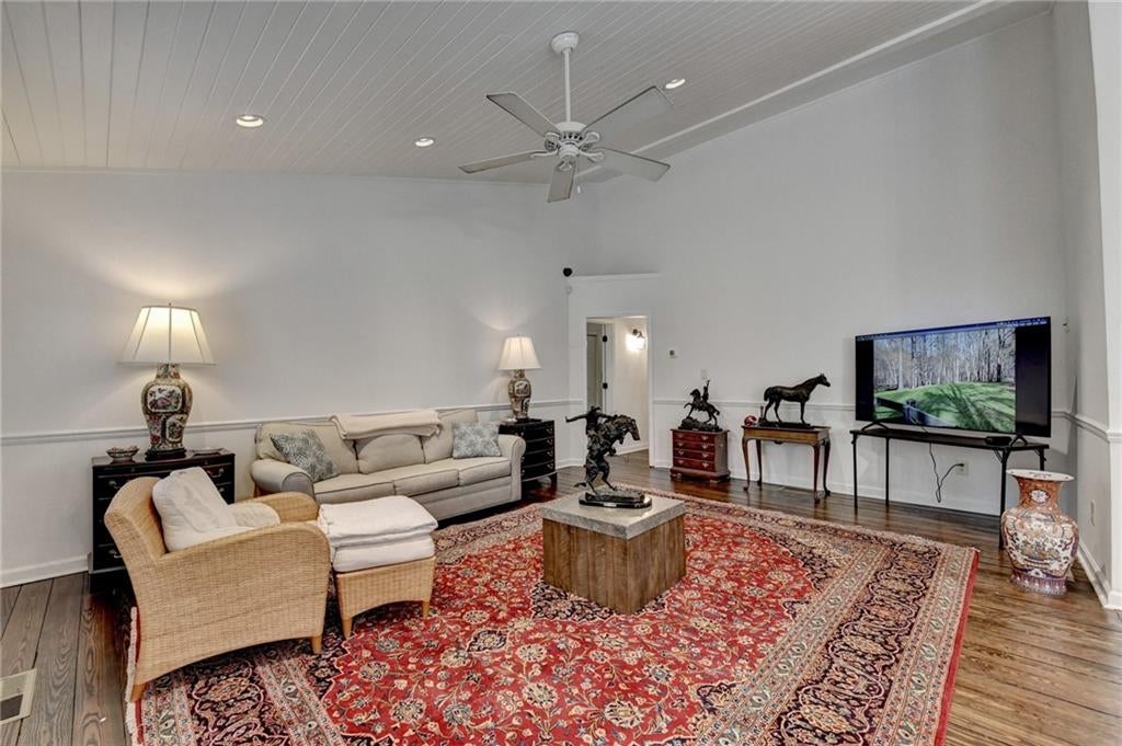 2435 Southers Circle