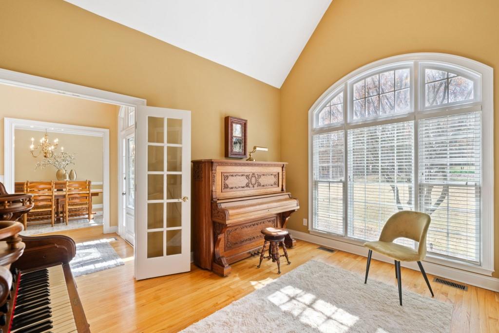 210 Lawn Market, Sharpsburg, Georgia image 11