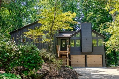 Photo of 123 Williamsburg Lane, Woodstock, GA 30189 (MLS # 7626726)