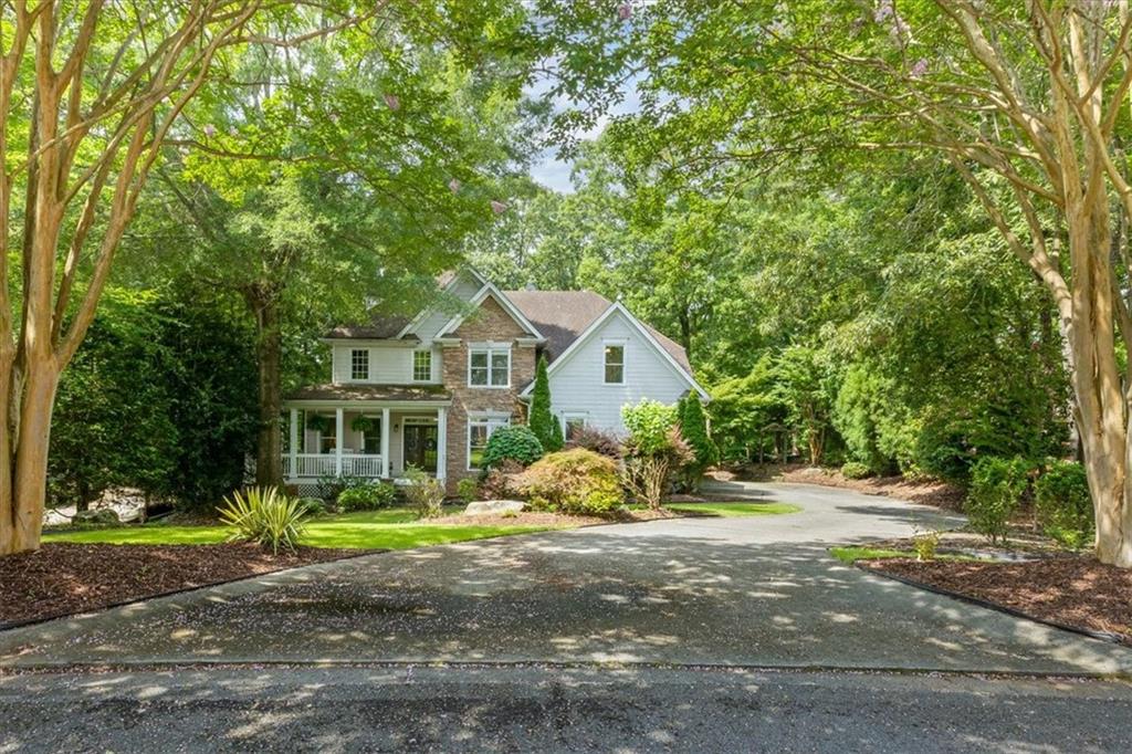 1788 River Bluff View