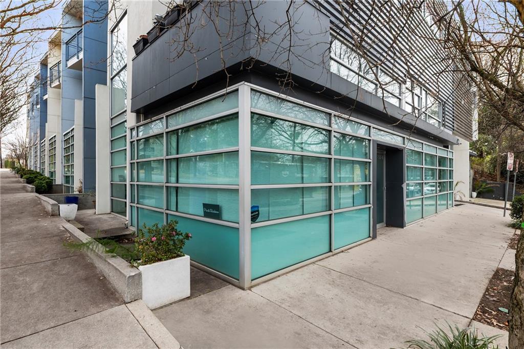 752 Moreland Avenue SE 8