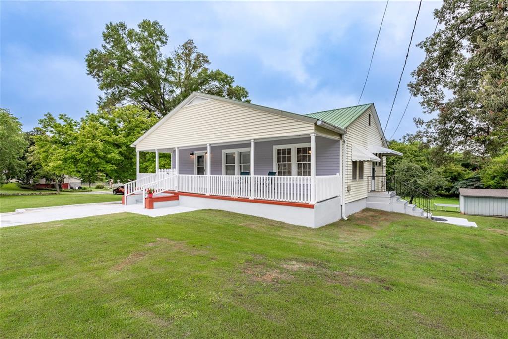 2508 Maple Road SE