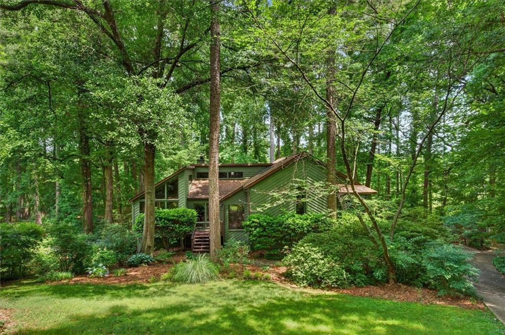 317 New Foal Lane NE