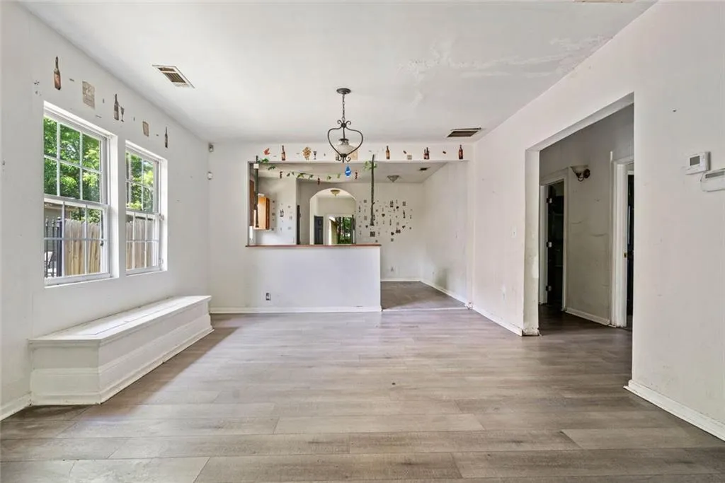 Atlanta, Georgia 30314, United States, 3 Bedrooms Bedrooms, ,2 BathroomsBathrooms,Residential,Active,123686