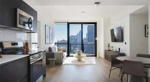 Apartment For Rent - 811 Peachtree Street #1320<br/> Atlanta, GA 30308