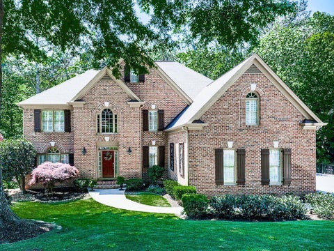 Homes For Sale - 5037 Towne Lake Hills North<br/> Woodstock, GA 30189