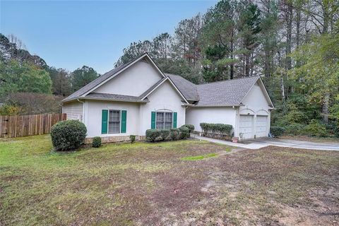 A home in Powder Springs