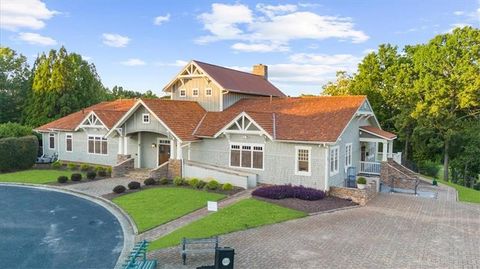 A home in Dawsonville