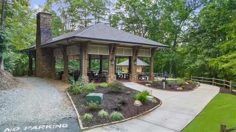 A home in Dawsonville