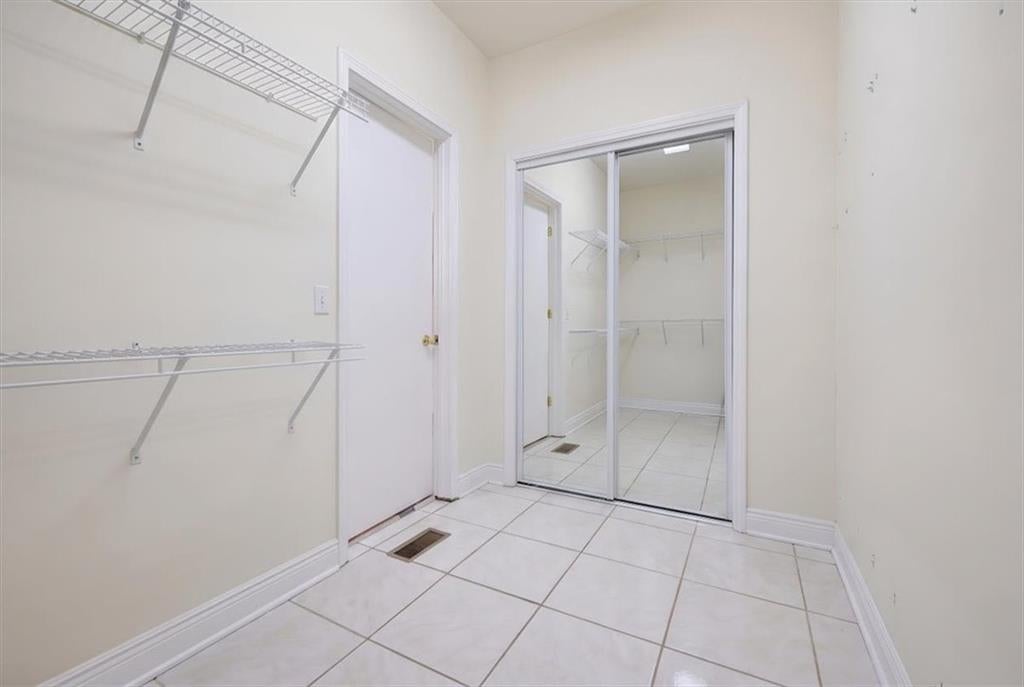 4059 Ashland Circle