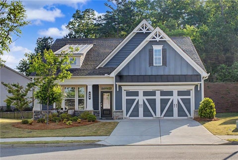 Homes For Sale - 950 Summit Drive<br/> Canton, GA 30114