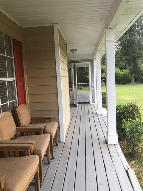 A home in Powder Springs