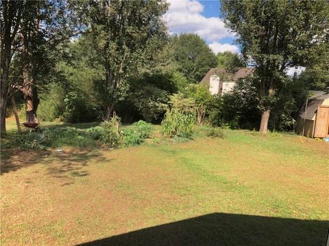 A home in Powder Springs