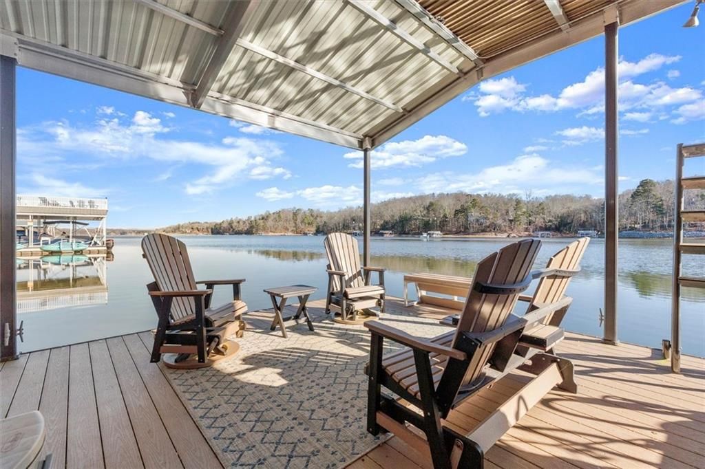 Photo of 1330 Lake Shore Circle, Gainesville, GA 30501 (MLS # 7704233)