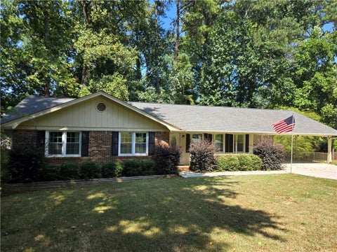 Homes For Sale - 225 Mirandy Way<br/> Lawrenceville, GA 30044
