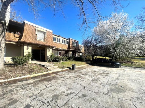 Condo For Sale - 3078 Parc Lorraine<br/> Lithonia, GA 30038