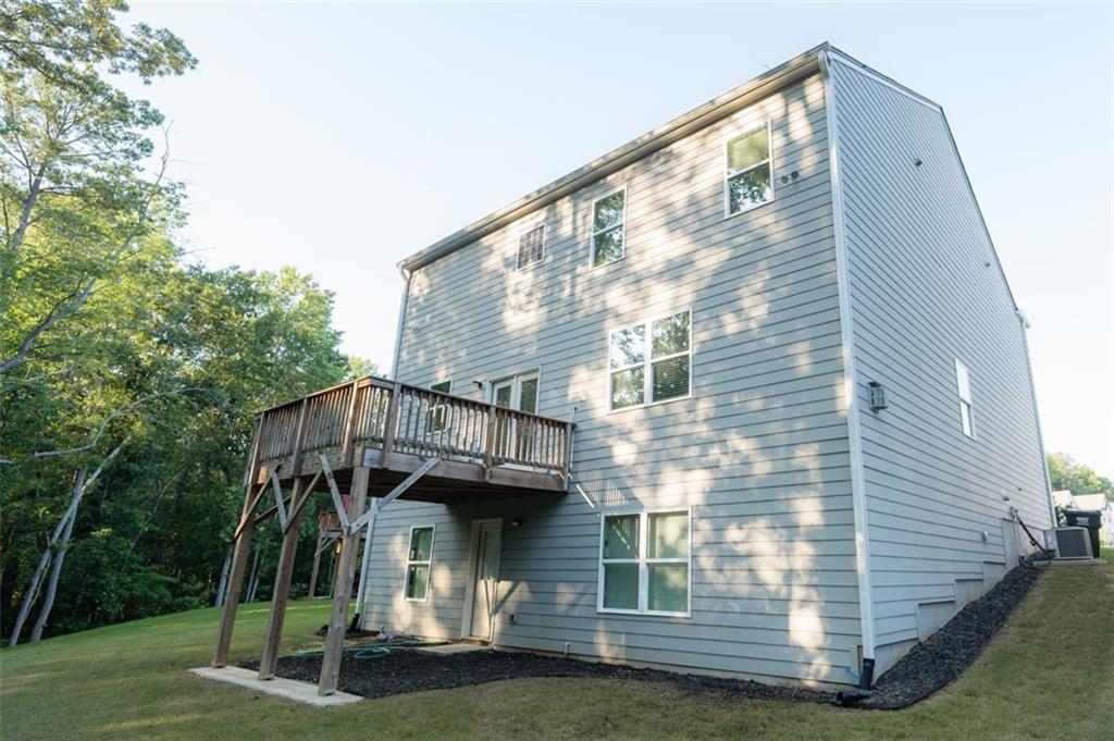 490 Barnwood Lane
