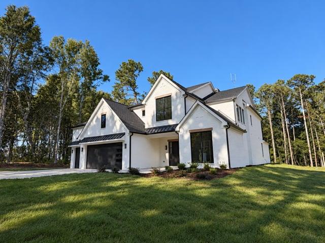 125 Manger Avenue W