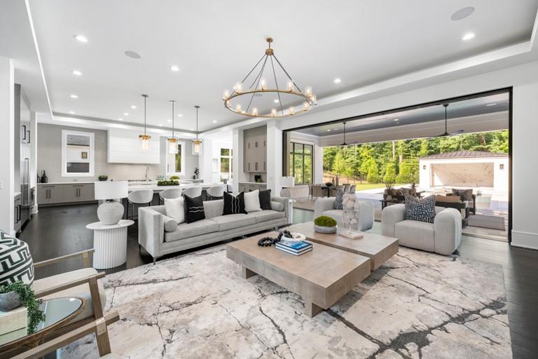 5211 Powers Ferry Road