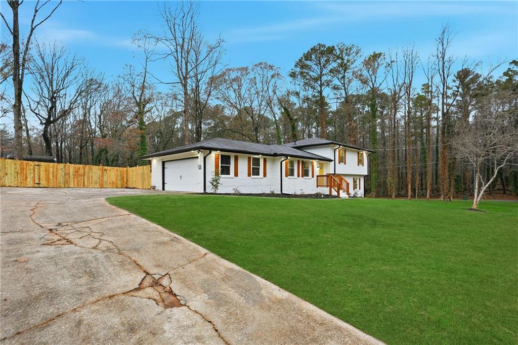 612 Mincey Woods Court