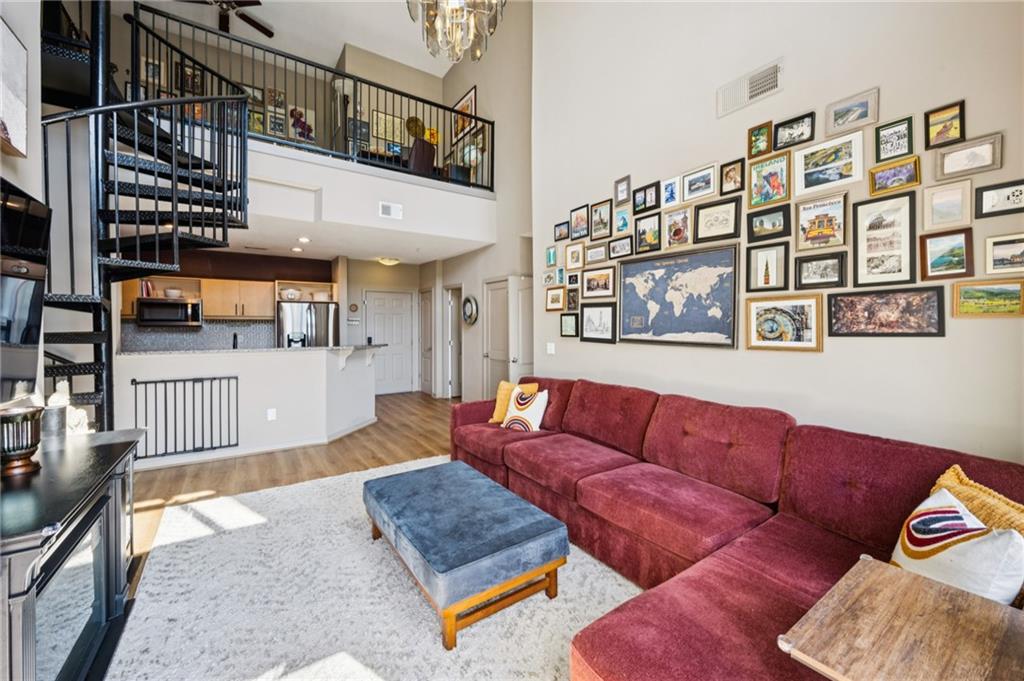 390 17th Street NW 6022