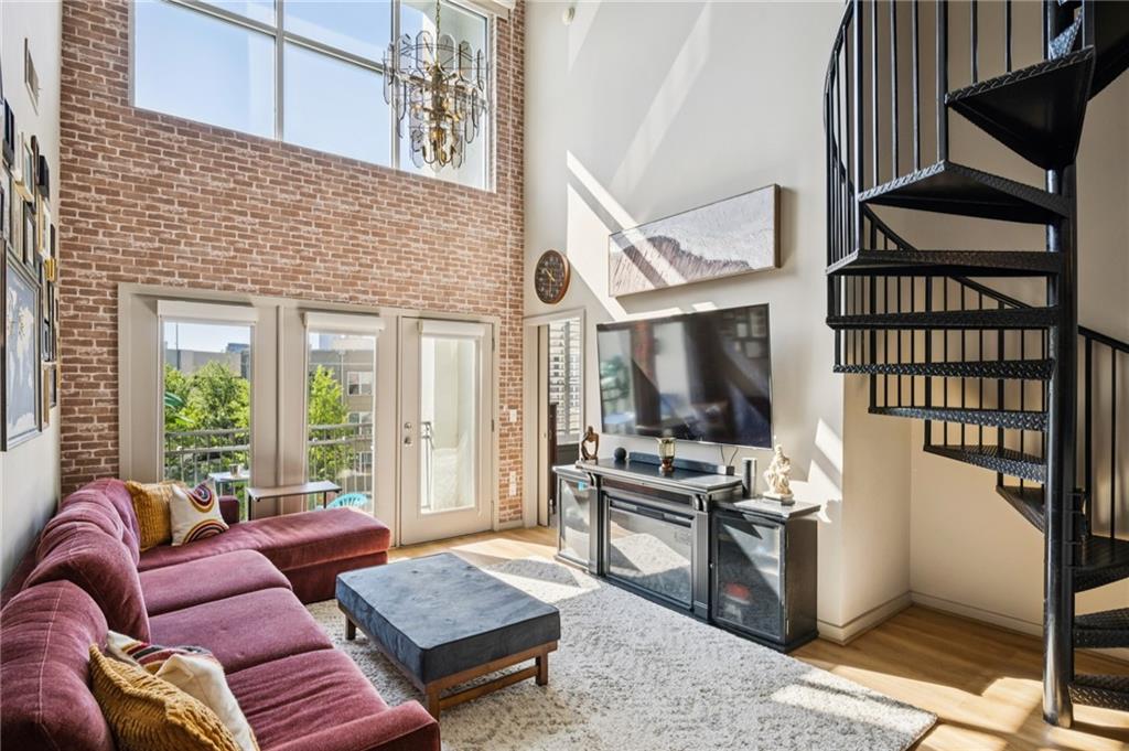 390 17th Street NW 6022