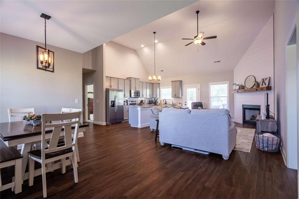 10 Oak View Drive