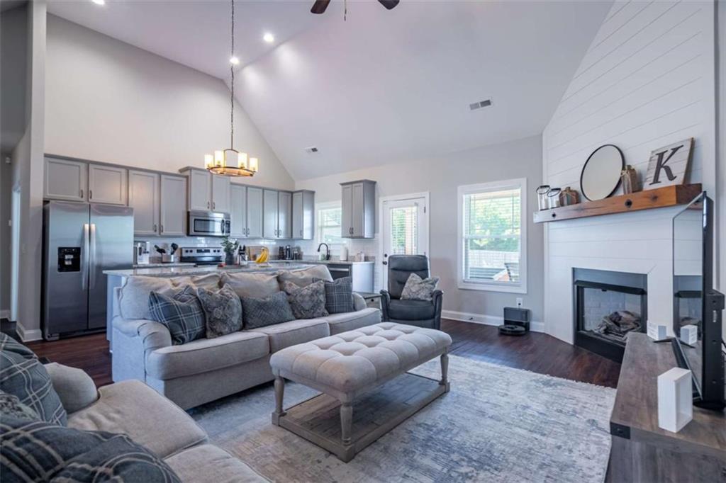 10 Oak View Drive
