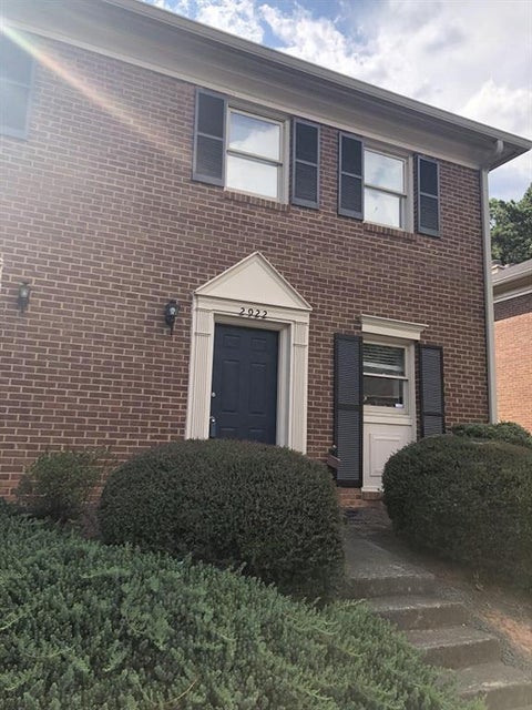 Townhouse For Sale - 2922 Webb Bridge Road #2922<br/> Alpharetta, GA 30009