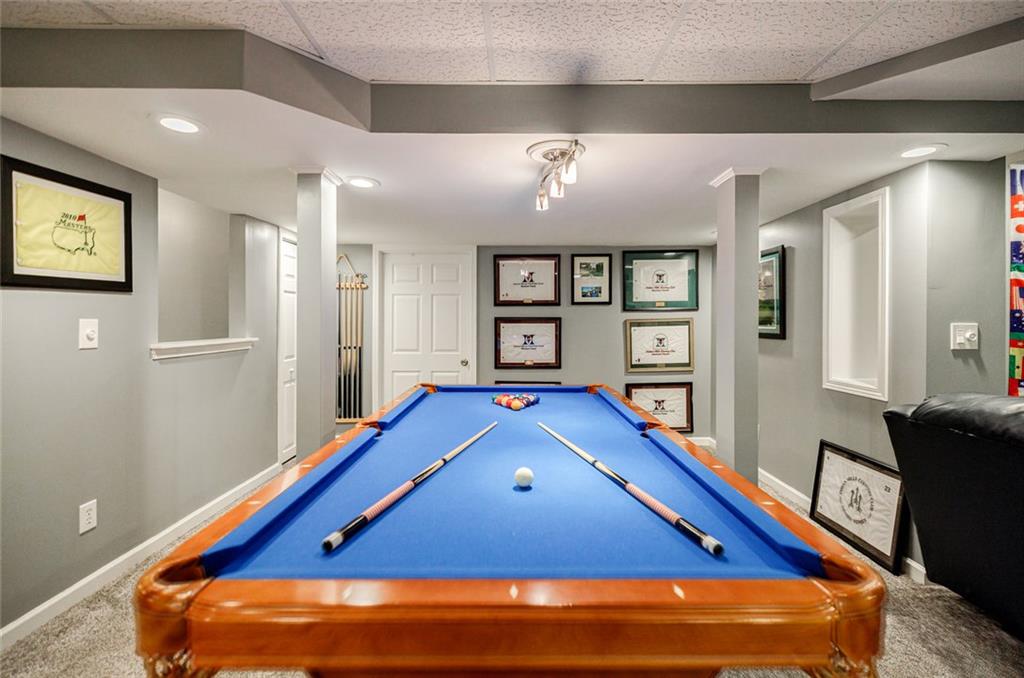 ROBINSON FARMS - Residential