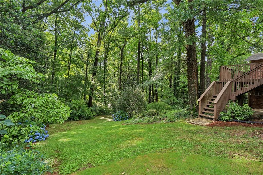 1215 Vista Leaf Drive