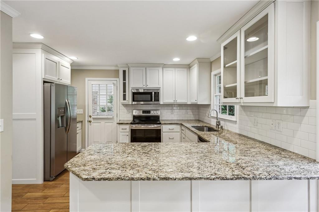 1215 Vista Leaf Drive