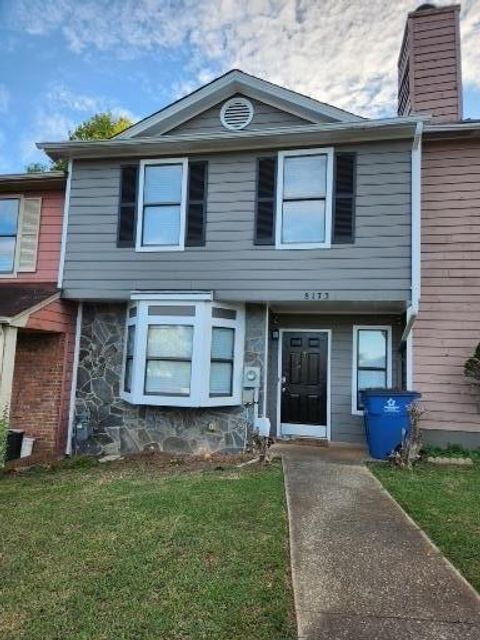 Townhouse For Sale - 8173 Canyon Forge Drive<br/> Riverdale, GA 30274
