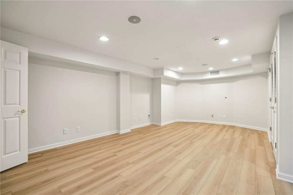 Regency Lake - Residential